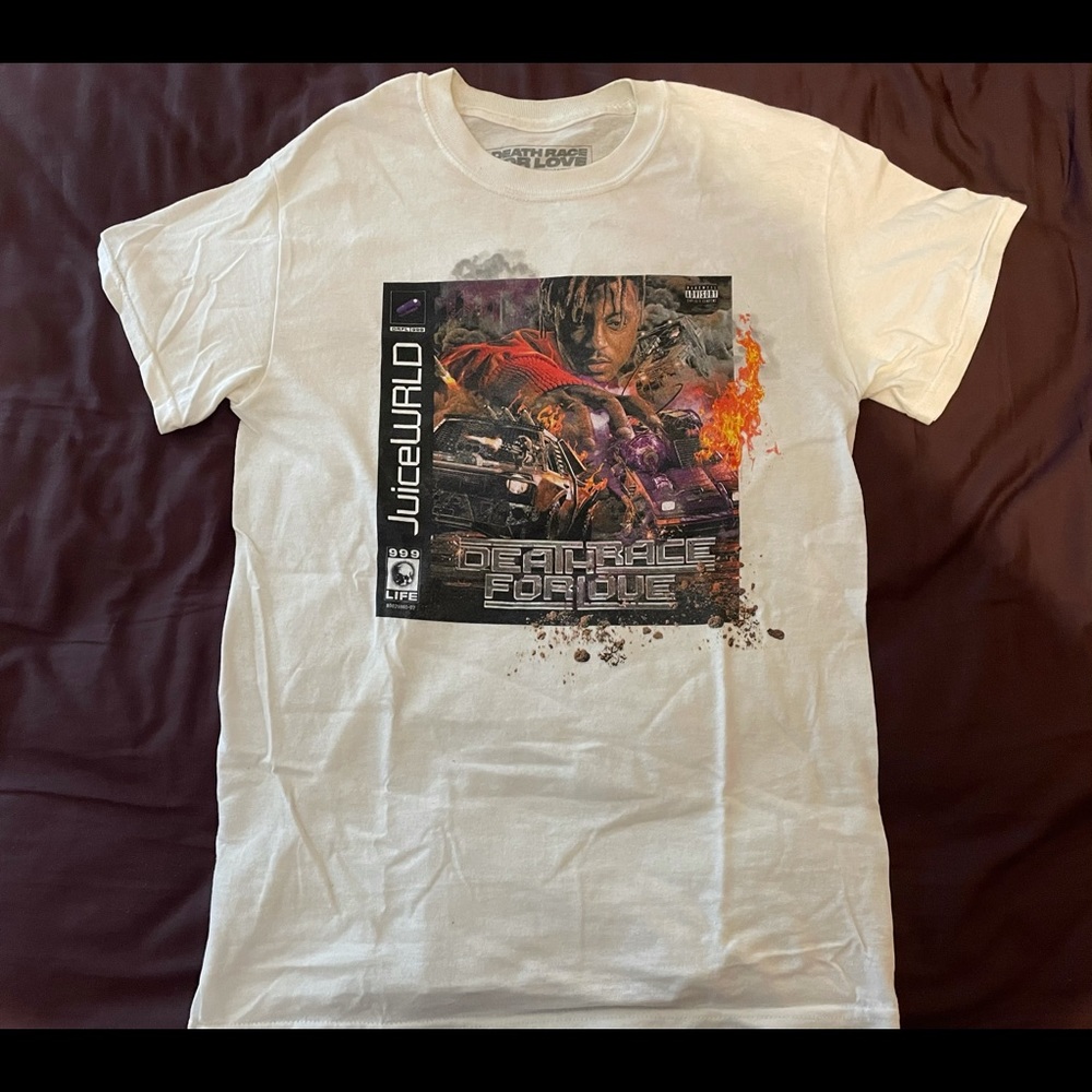 Tee shirt